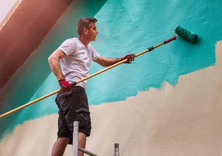 Ravalement de façade, quels matériaux choisir pour une durabilité maximale ?